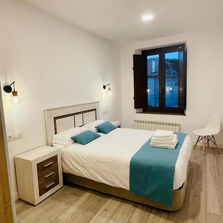 Apartamentos Rurales La Plaza 2 ドゥルエロ・デ・ラ・シエラ エクステリア 写真