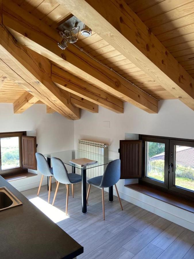 Apartamentos Rurales La Plaza 2 ドゥルエロ・デ・ラ・シエラ エクステリア 写真
